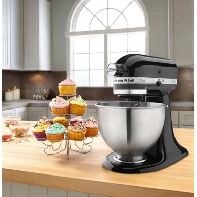 KitchenAid - Classic Series 4.5 Quart Tilt-Head Stand Mixer - K45SSOB - Onyx Black - Image 4