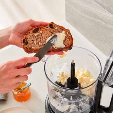 KitchenAid 9 Cup Food Processor - KFP0921 - Contour Silver - Image 4