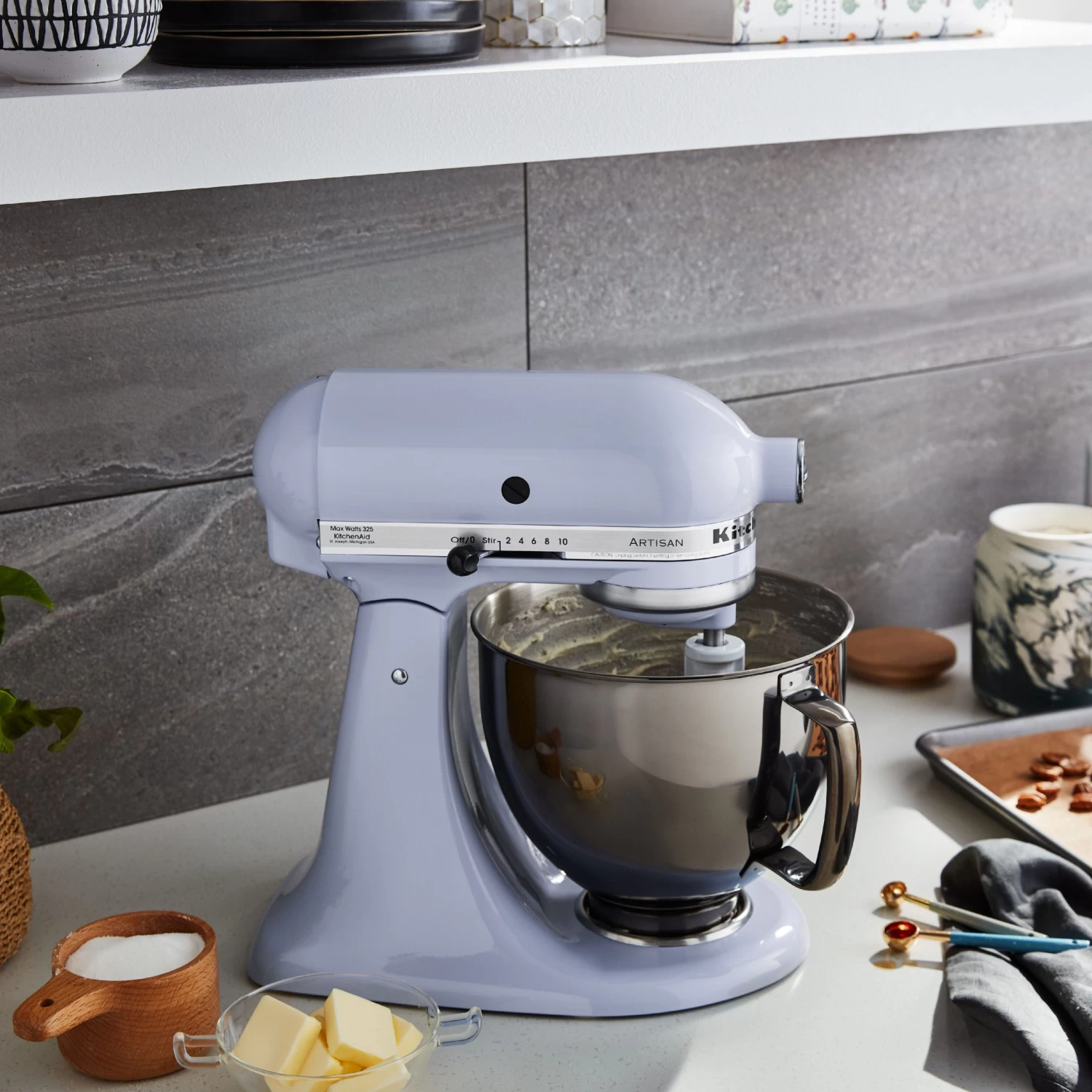 KitchenAid Artisan Series 325-Watt Tilt-Back Head Stand Mixer In Lavender Cream - Image 4